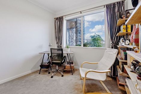 Photo of property in 10 Fred White Drive, Kumeu, 0810