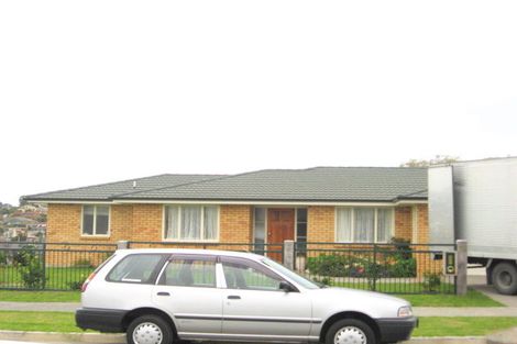 Photo of property in 82 Compass Way, Half Moon Bay, Auckland, 2012