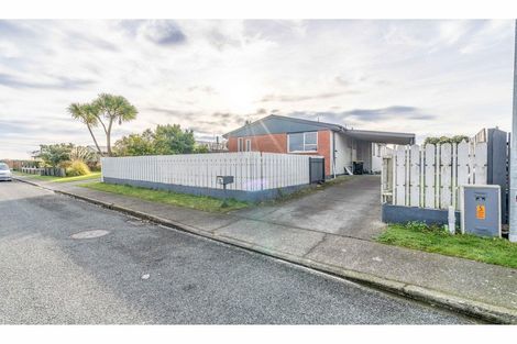 Photo of property in 12 Ottrey Street, Clifton, Invercargill, 9812