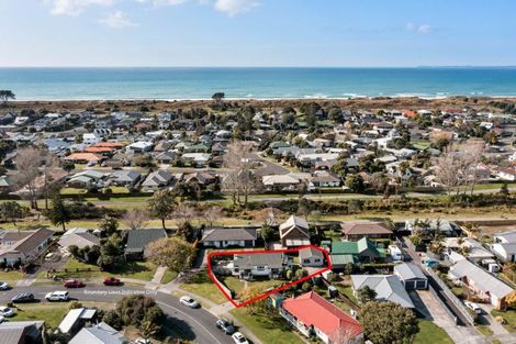 Photo of property in 13 Kane Road, Papamoa Beach, Papamoa, 3118