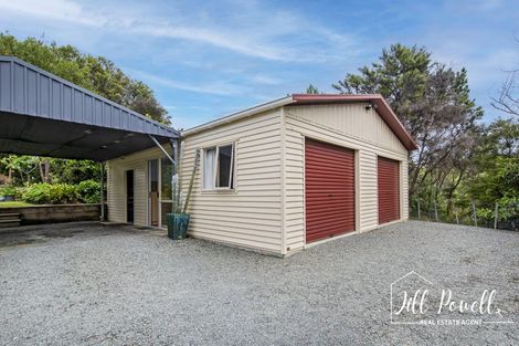 Photo of property in 37 Pahi Road, Paparoa, 0571