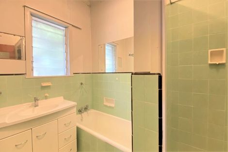 Photo of property in 57 Exmouth Road, Northcote, Auckland, 0627