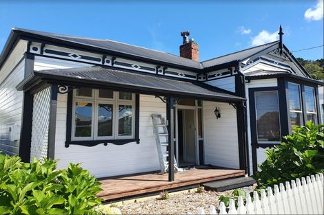 Photo of property in 25 Riddlers Crescent, Petone, Lower Hutt, 5012