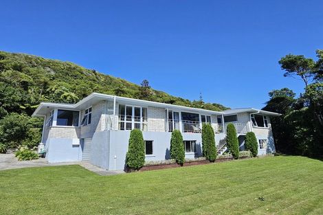 Photo of property in 127 Main South Road, Karoro, Greymouth, 7805