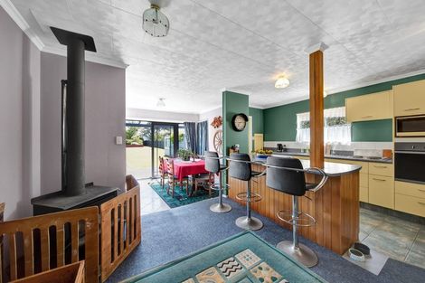 Photo of property in 15 Disraeli Street, Hawera, 4610