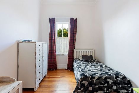 Photo of property in 1 Hadfield Street, Otaki, 5512