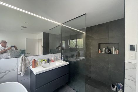 Photo of property in 10 Linwood Way, Island Bay, Wellington, 6023