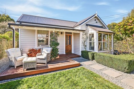 Photo of property in 18 Saint James Avenue, Papanui, Christchurch, 8053