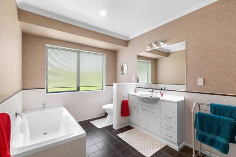 Photo of property in 24 Sequoia Place, Morrinsville, 3300