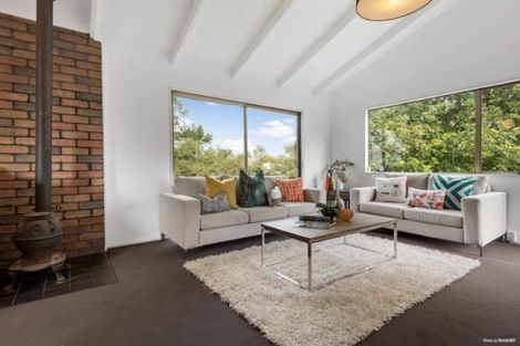 Photo of property in 95 Oreil Avenue, West Harbour, Auckland, 0618