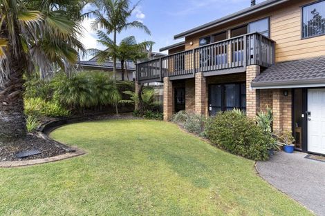 Photo of property in 54 Marina View Drive, West Harbour, Auckland, 0618