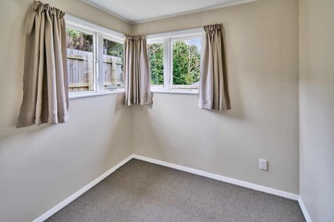 Photo of property in 42 Victory Avenue, Karori, Wellington, 6012