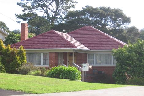 Photo of property in 32 Fairmount Road, Titirangi, Auckland, 0604