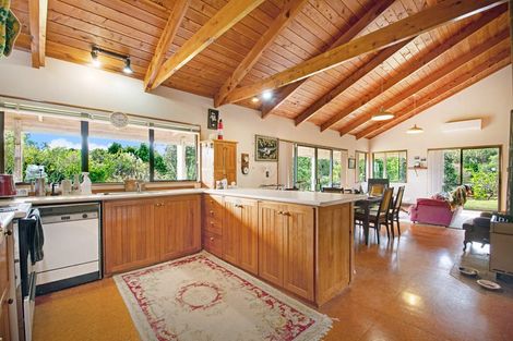 Photo of property in 83 Pipitiwai Drive, Helensville, Kaukapakapa, 0871