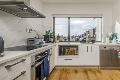 Photo of property in 41 John Gray Street, Papakura, 2110