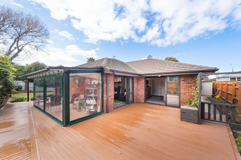 Photo of property in 3 Astelia Court, Milson, Palmerston North, 4414