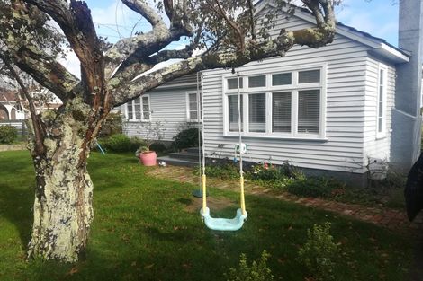 Photo of property in 19 Henry Street, Ebdentown, Upper Hutt, 5018