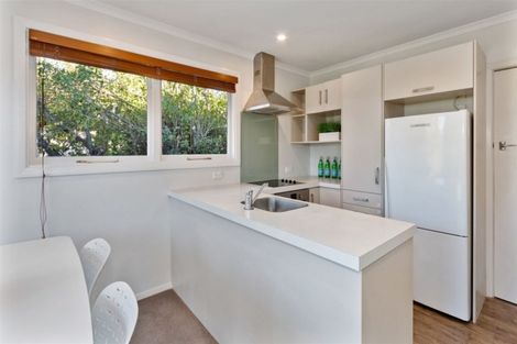 Photo of property in 20 Avonhead Road, Avonhead, Christchurch, 8042