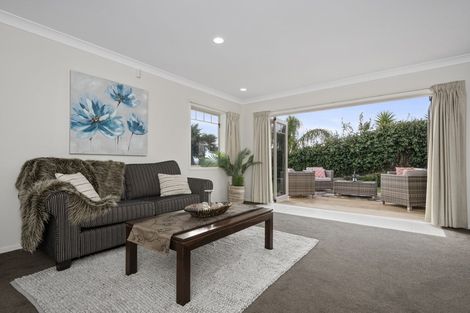 Photo of property in 15 Rochester Place, Bethlehem, Tauranga, 3110