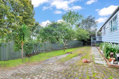 Photo of property in 8 Arde Place, Massey, Auckland, 0614