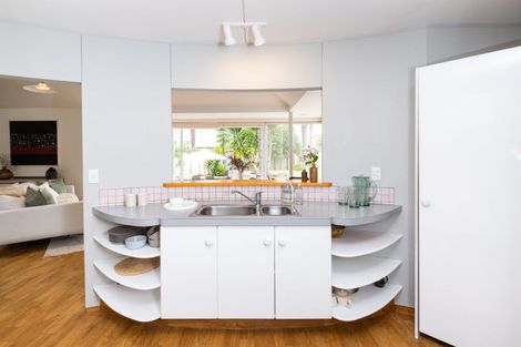 Photo of property in 138 Te Mata Road, Havelock North, 4130