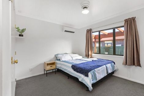 Photo of property in 14 Catalina Drive, Melville, Hamilton, 3206