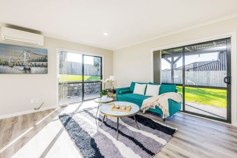 Photo of property in 21 Parkhaven Drive, Rosehill, Papakura, 2113