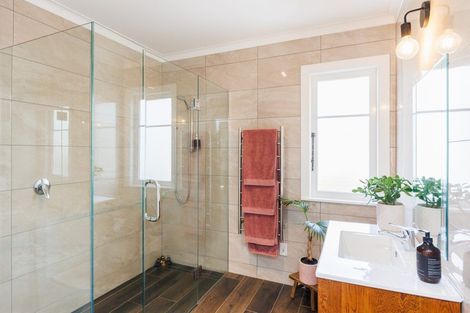 Photo of property in 73 Jickell Street, Hokowhitu, Palmerston North, 4410