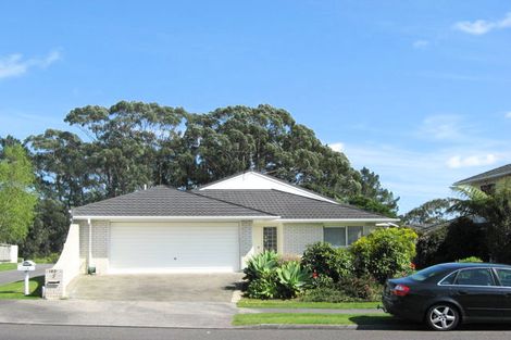 Photo of property in 165 Heta Road, Highlands Park, New Plymouth, 4312