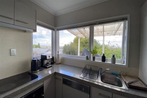 Photo of property in 73a Target Road, Totara Vale, Auckland, 0629
