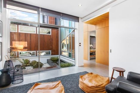 Photo of property in 53 Hawthorne Street, Strowan, Christchurch, 8052