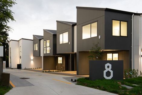 Photo of property in 8e Nedlands Place, Burswood, Auckland, 2013