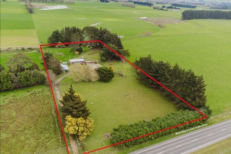 Photo of property in 80674 Masterton Road, Woodville, 4999
