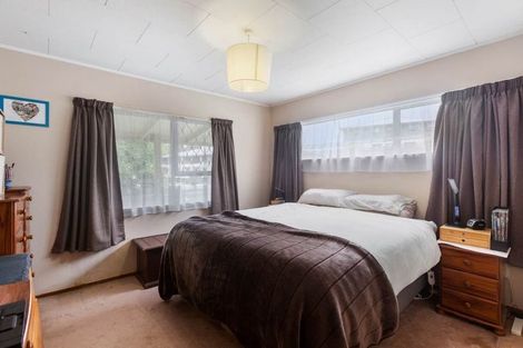 Photo of property in 106 Stanley Road, Glenfield, Auckland, 0629