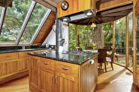 Photo of property in 66 Holyoake Place, Chatswood, Auckland, 0626