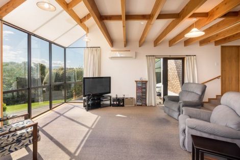 Photo of property in 18 Moana View Road, Waikawa, Picton, 7220
