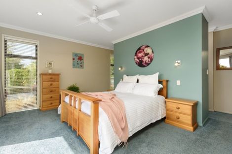 Photo of property in 17b Freeburn Road, Pyes Pa, Tauranga, 3112