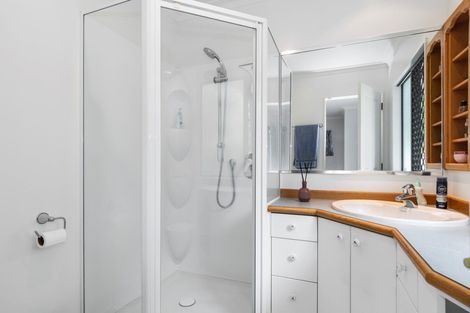 Photo of property in 35 Victory Street, Welcome Bay, Tauranga, 3112