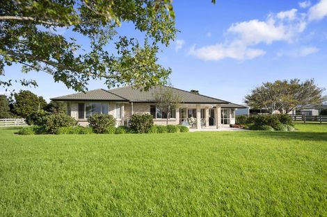 Photo of property in 68d Tuparekura Road, South Head, Helensville, 0874