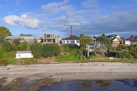 Photo of property in 121 Torkar Road, Clarks Beach, 2122