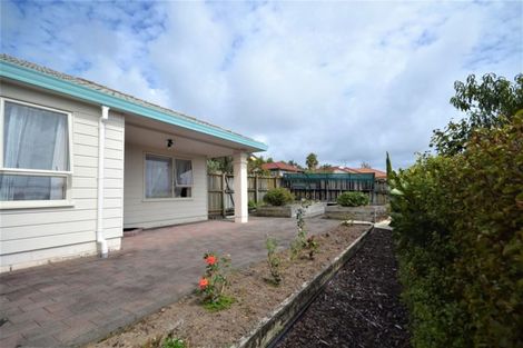 Photo of property in 2 Owl Court, Unsworth Heights, Auckland, 0632