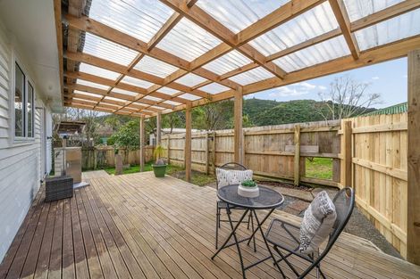 Photo of property in 95 Hine Road, Wainuiomata, Lower Hutt, 5014