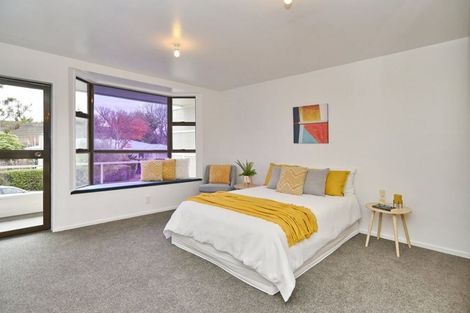 Photo of property in 52a Sevenoaks Drive, Bryndwr, Christchurch, 8053