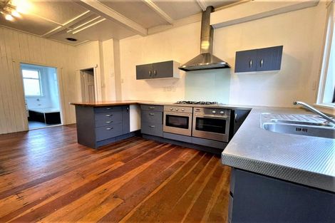 Photo of property in 77 Hill Road, Hillpark, Auckland, 2102