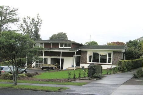 Photo of property in 5 La Perouse Street, Botany Downs, Auckland, 2010