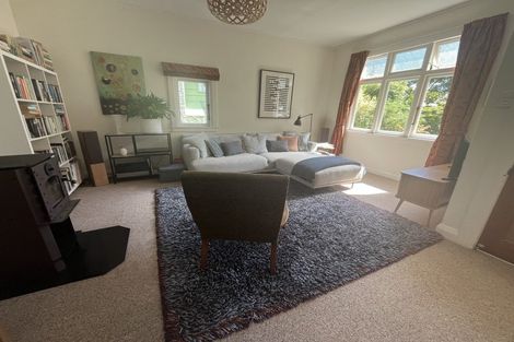 Photo of property in 12 Matipo Street, Eastbourne, Lower Hutt, 5013