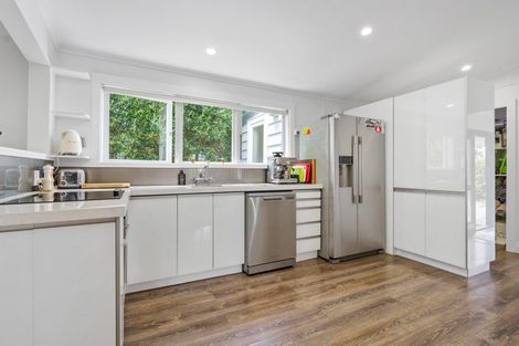 Photo of property in 92 Williams Street, Cambridge, 3434