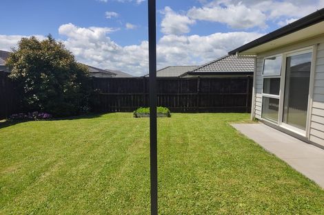 Photo of property in 8 Disley Road, Wattle Downs, Auckland, 2103