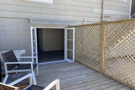 Photo of property in 23 Downing Street, Glenfield, Auckland, 0629