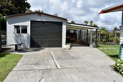 Photo of property in 120 Brougham Street, Westport, 7825